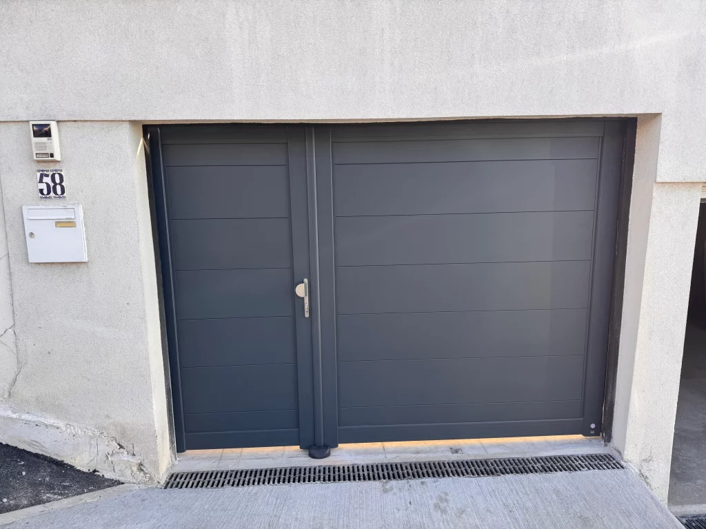 réalisation : photo de l'installation d'un portail en aluminium à Argenteuil